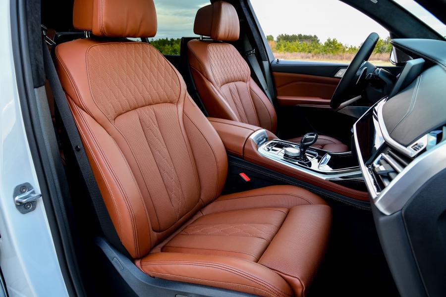 Интерьер BMW X7 xDrive50i M Sport (G07) 2019 года  (NA) (фото 105 из 108)